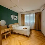 The Distric 1 Apartment - Bui Vien Street & Ben Thanh Martket