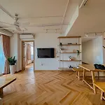 The Distric 1 Apartment - Bui Vien Street & Ben Thanh Martket