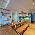 The Distric 1 Apartment - Bui Vien Street & Ben Thanh Martket
